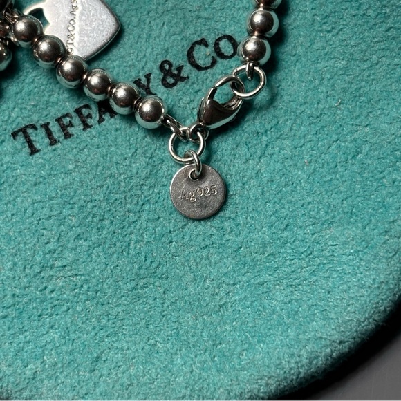 Authentic Tiffany & Co. 4mm Bead Bracelet w/ Mini Silver Heart Tag 6.25” - Picture 4 of 7